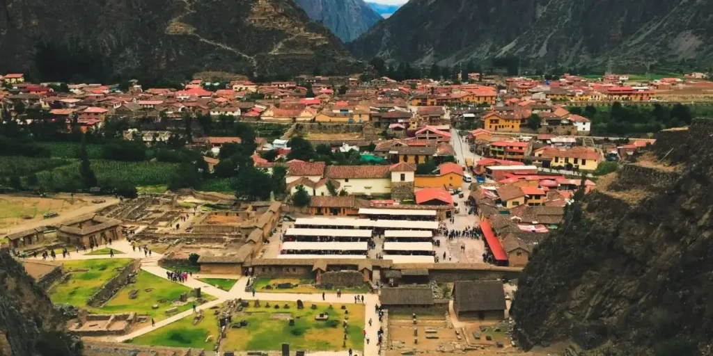 Sacred Valley Tour vs Maras and Moray